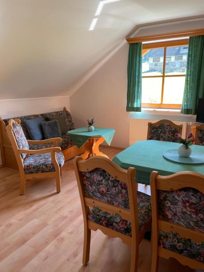 Ferienhaus Alpenblick Krakauschatten المظهر الخارجي الصورة